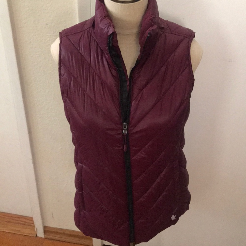 NWOT TEK GEAR MAROON VEST - NO HOOD